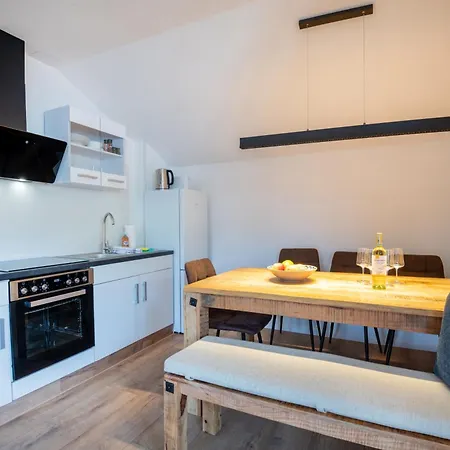 Apartment Easy *