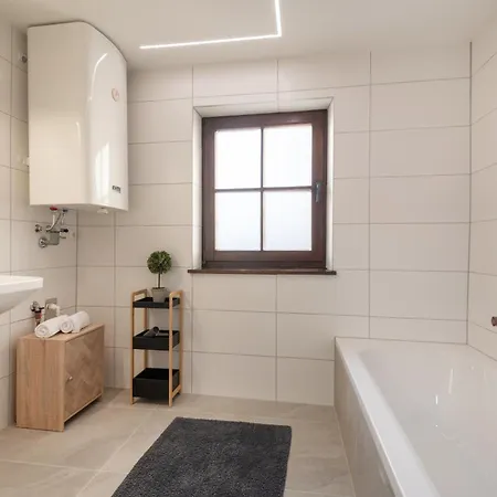 Easy Lägenhet Reutte